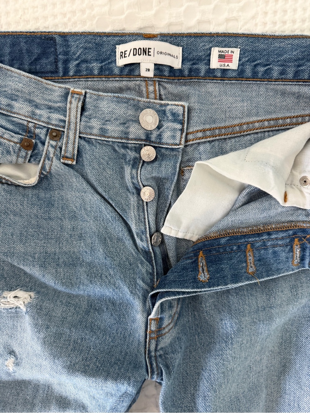 Re/Done 90s Light Wash Button-Fly Relaxed Jeans